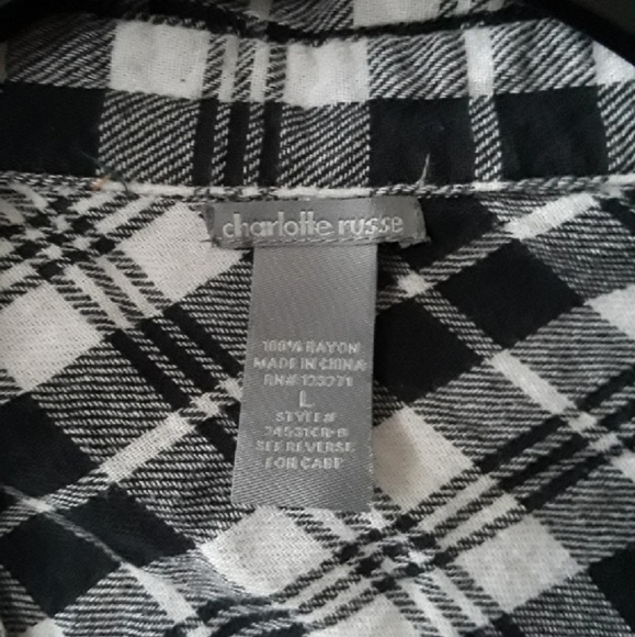 Charlotte Russe sz:L  Plaid Selfie Button-Down Top - Picture 8 of 8